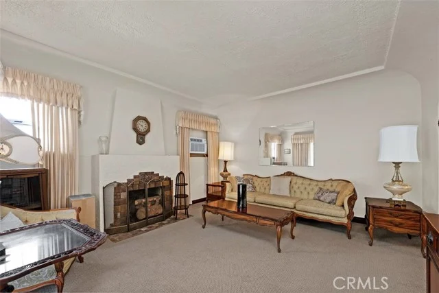 1847 W 68th photo 4