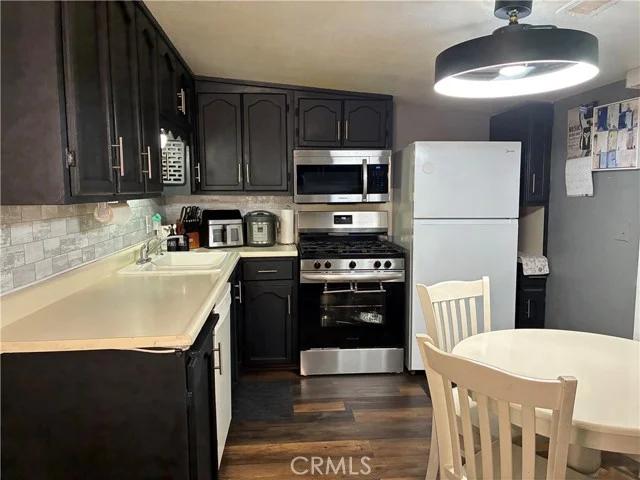 1536 Fir Avenue photo 3