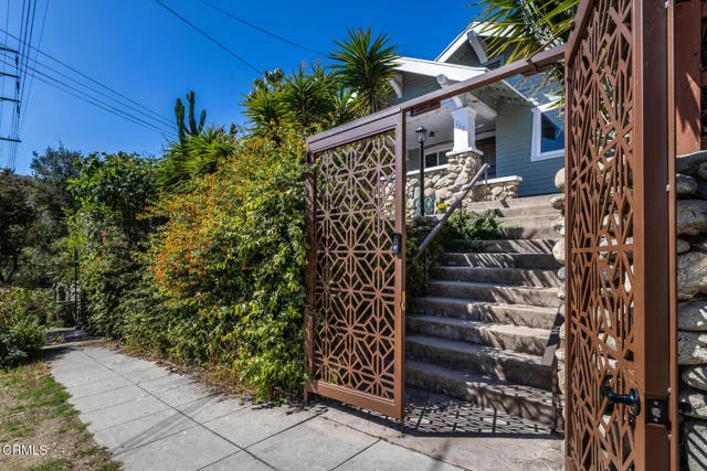 212 S Avenue 57 photo 2