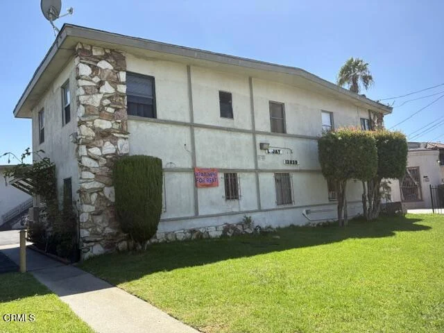 12620 S Figueroa Street, Los Angeles