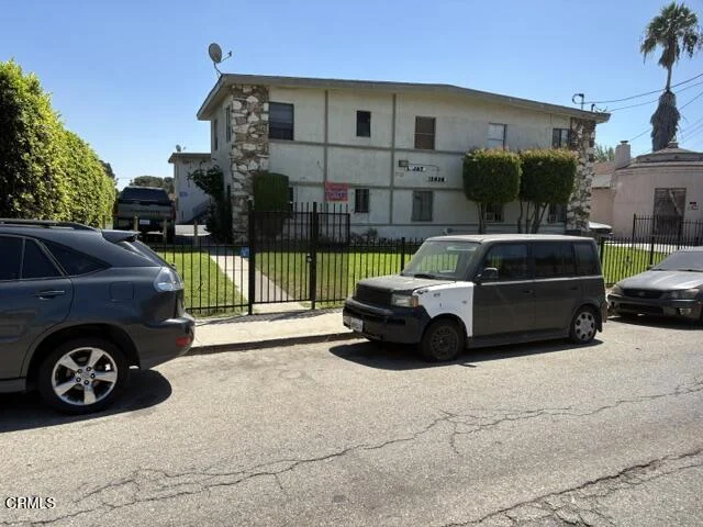 12620 S Figueroa Street photo 2