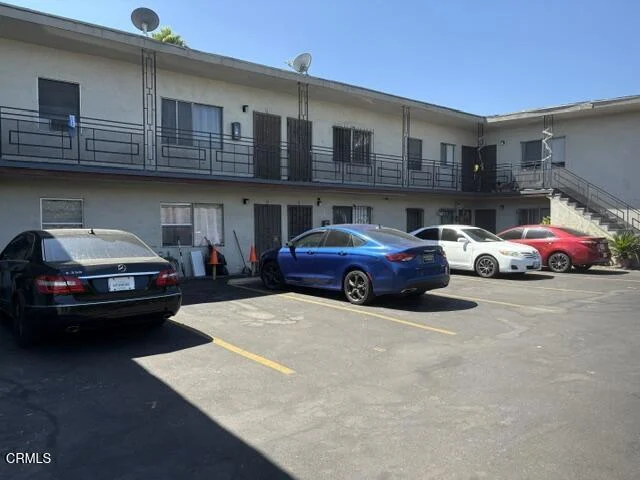 12620 S Figueroa Street photo 3