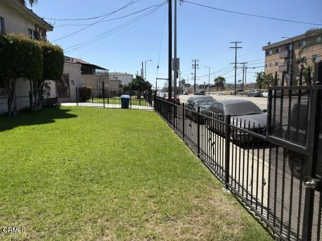 12620 S Figueroa Street photo 4