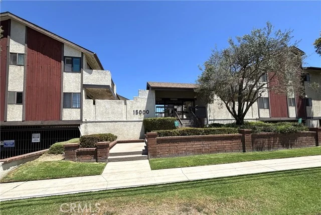 15000 Halldale Avenue #114, Gardena