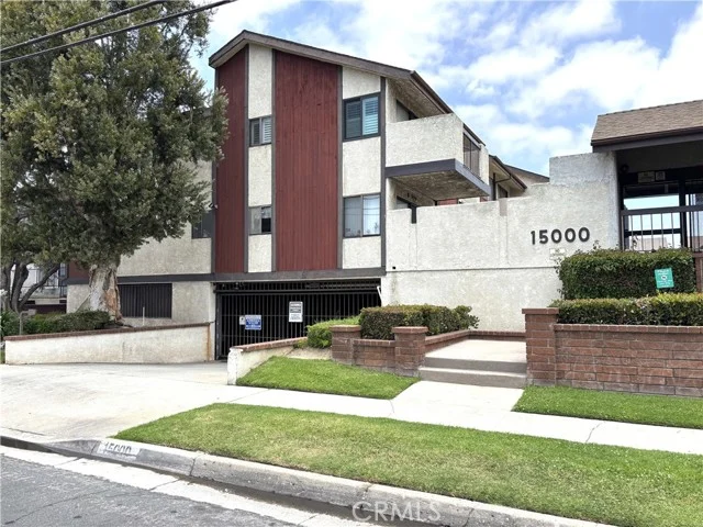 15000 Halldale Avenue #114 photo 2