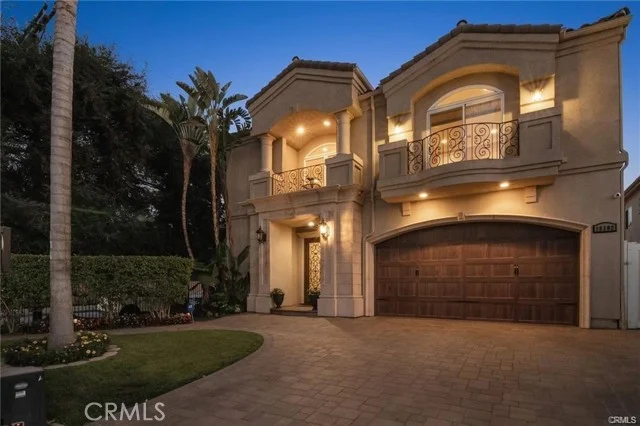 15102 Greenleaf, Los Angeles