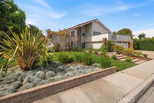 6310 E Vera Crest photo 3