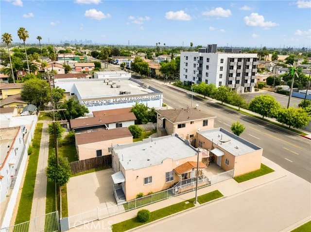 251 E 105th, Los Angeles