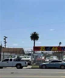 710 E Florence photo 3
