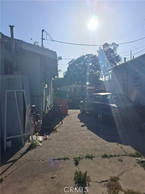 11714 S San Pedro photo 4