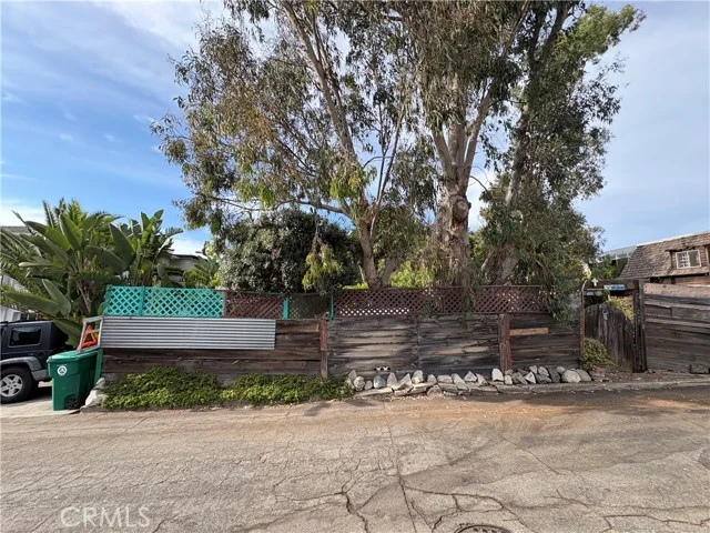 1041 Boundary Place photo 2