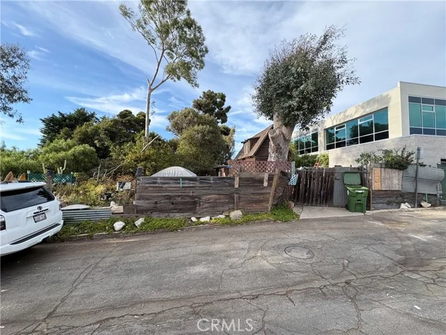 1041 Boundary Place photo 3