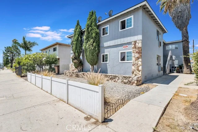 6925 Whitsett, North Hollywood