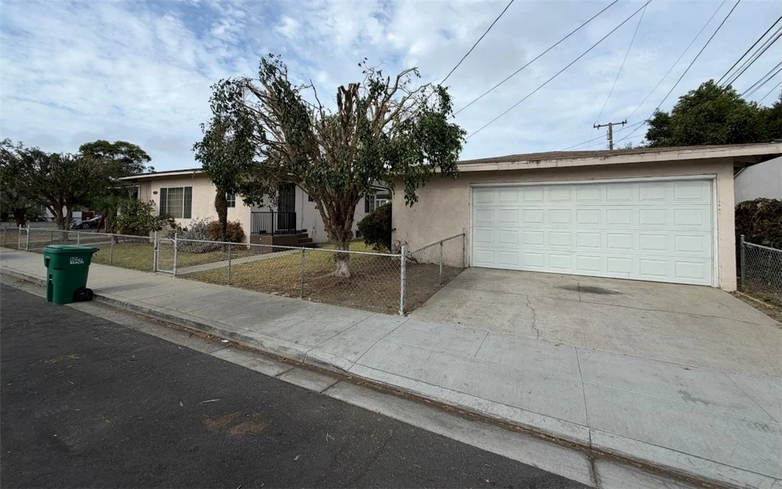 2901 Webster photo 5