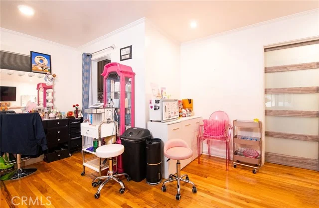 2647 Westwood photo 5