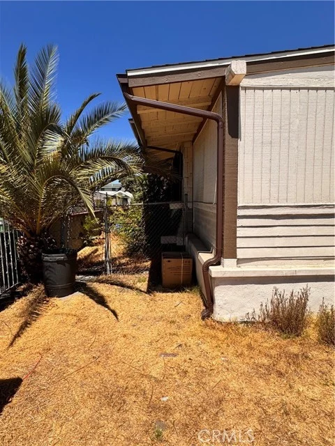 1813 W 48th Street photo 3