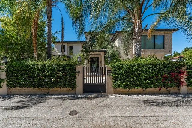 5334 Encino Avenue, Encino