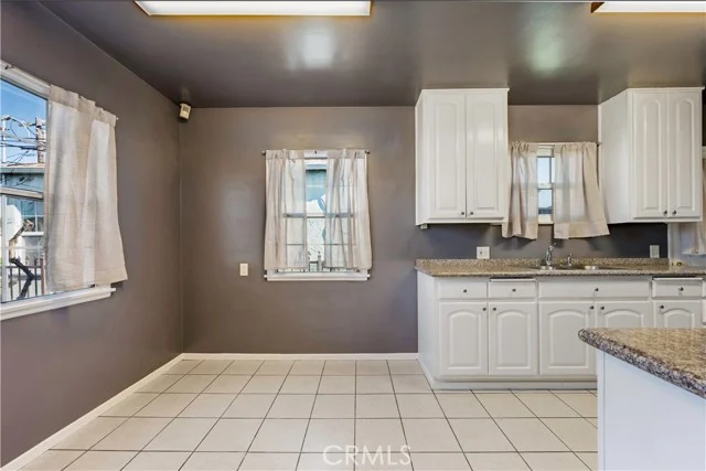 1520 W 215th photo 5