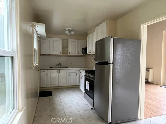 3107 Hollycrest photo 3