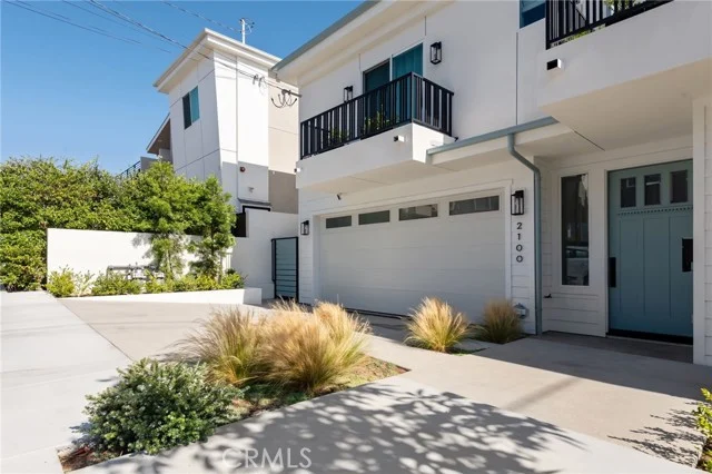 2100 Carnegie Lane photo 3