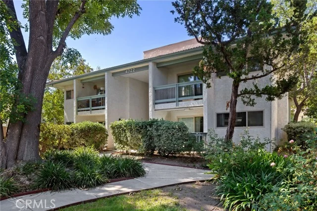 4722 Park Granada #205, Calabasas