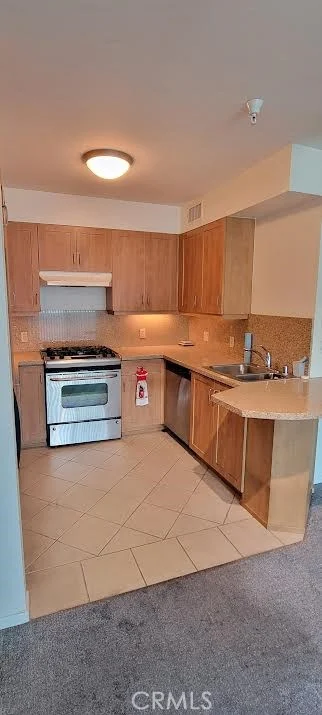267 S San Pedro Street photo 2