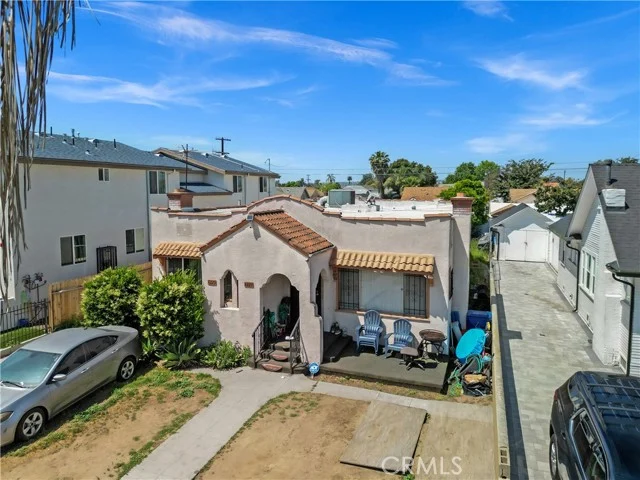4227 Walton Avenue photo 5