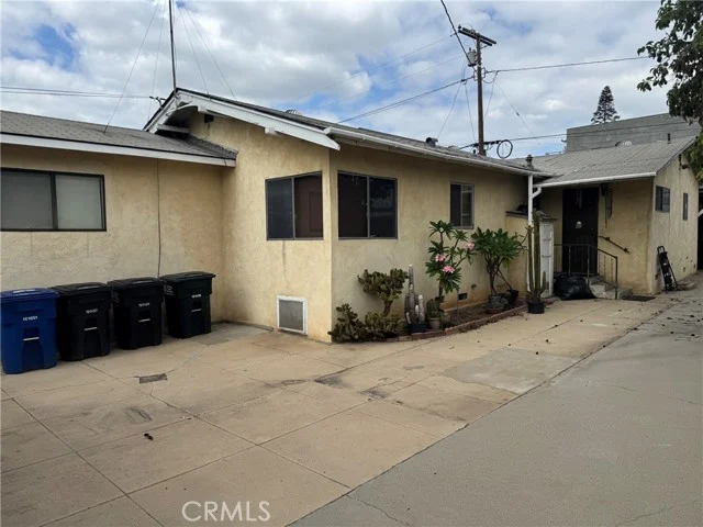 4015 Hubbard photo 4