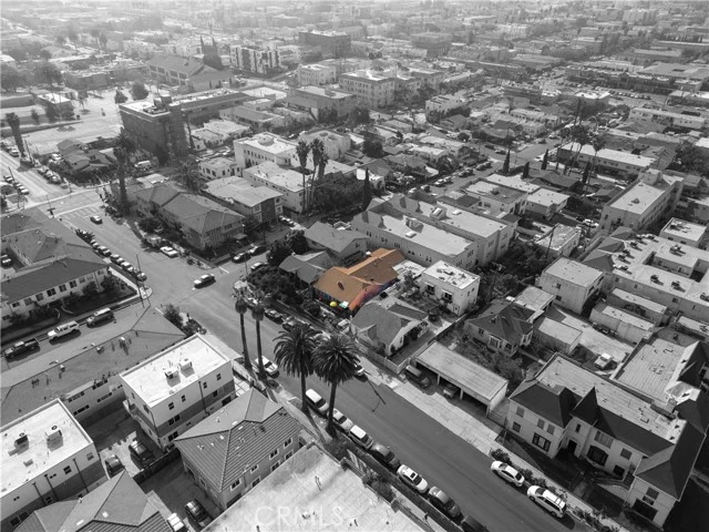 4452 Rosewood Avenue photo 4