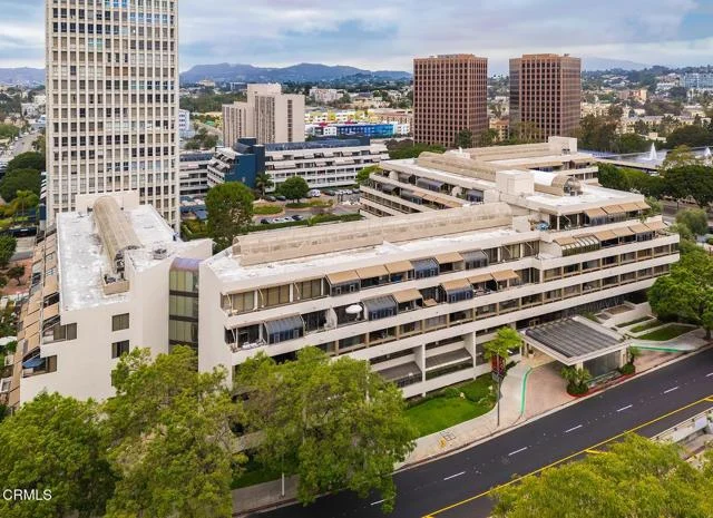 121 S Hope Street #11, Los Angeles