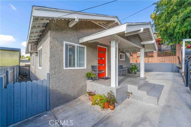 4834 Edison photo 5