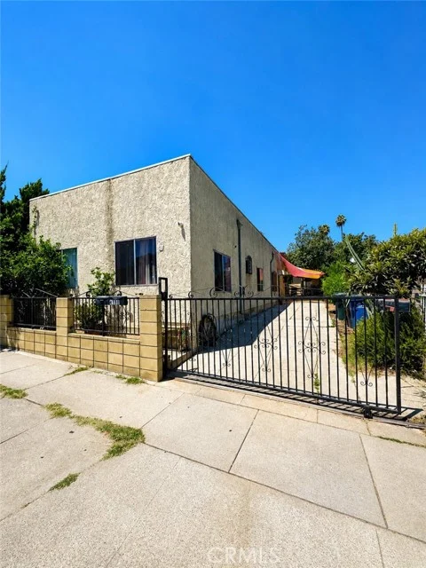 4129 Fisher Street photo 2
