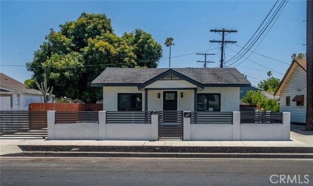3516 Montclair Street photo 2