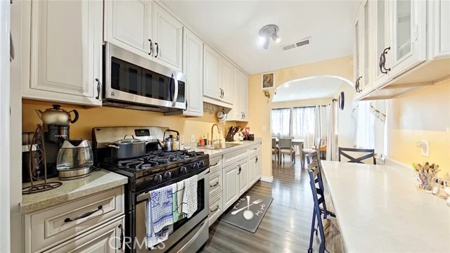 5633 Denny photo 3