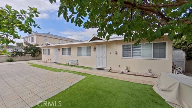 5633 Denny photo 5