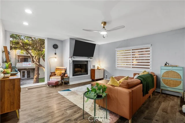 1418 E Florida Street #1 photo 2
