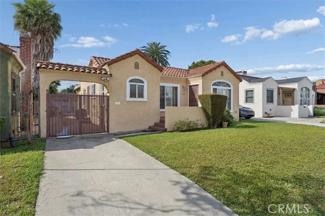 1922 W 84th, Los Angeles