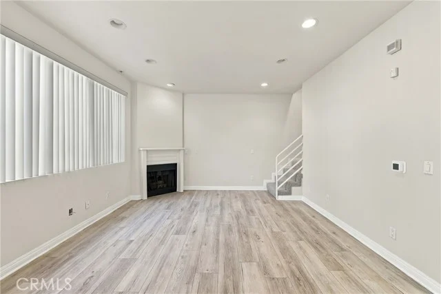 812 Hudson photo 5