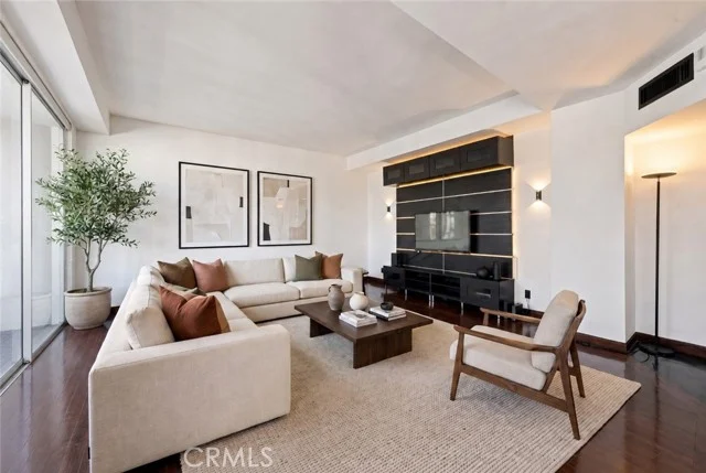 7250 Franklin Avenue #804 photo 1