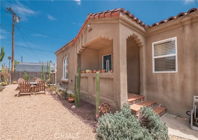 4026 Perry photo 5