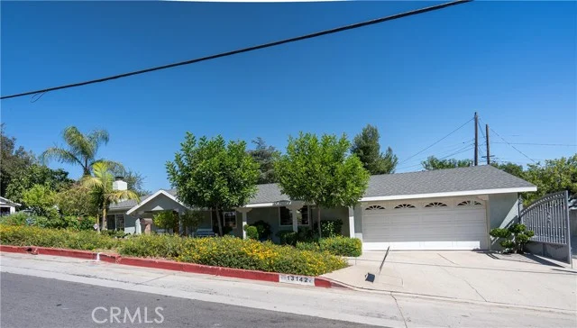 13142 Sayre photo 3