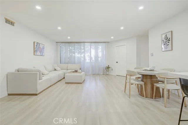 5411 Tyrone Avenue #203, Sherman Oaks