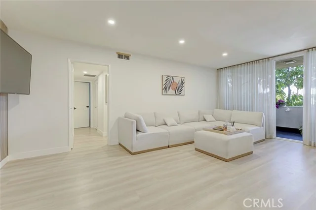 5411 Tyrone Avenue #203 photo 4