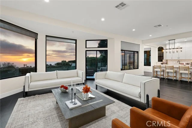 30502 Palos Verdes Drive West photo 2