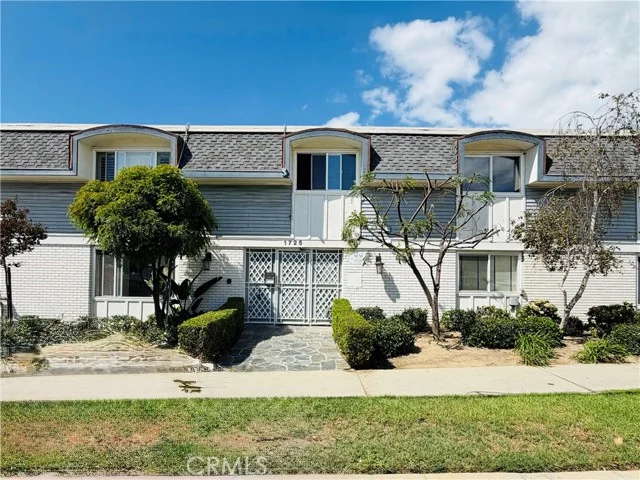 1725 Loma Avenue #6, Long Beach