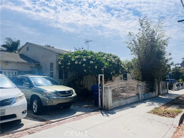 4130 Redwood Avenue photo 2