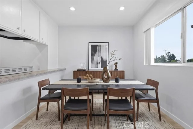 6245 Woodman Avenue #209 photo 3