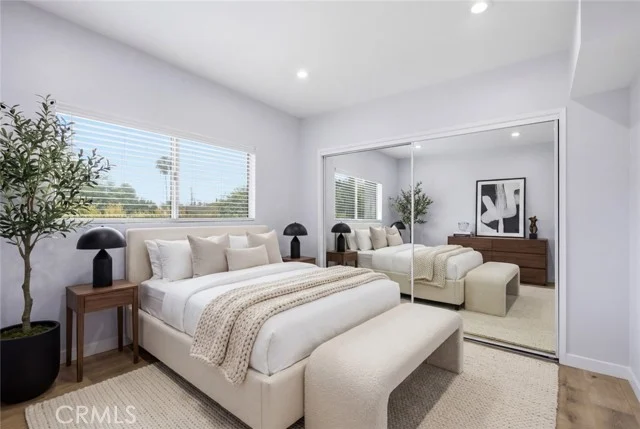 6245 Woodman Avenue #209 photo 5