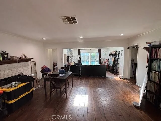 13600 Sylvan Street photo 4