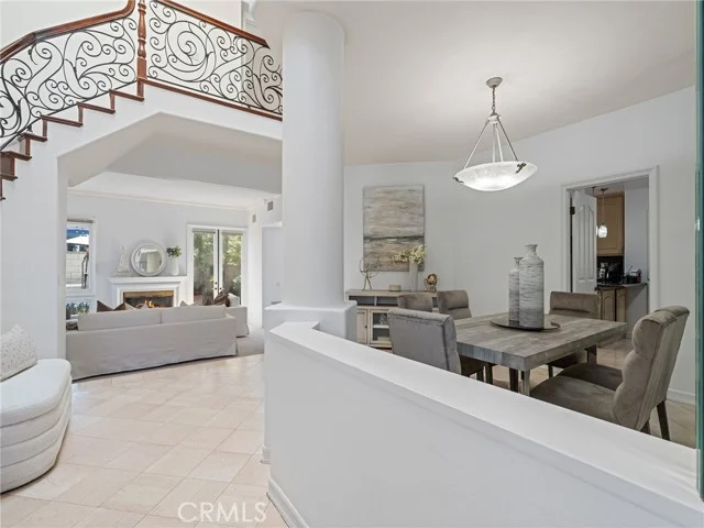6264 Napoli Court photo 4